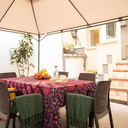 Lugar Especial, Gran Patio, Junto Al Ayuntamiento Leilighet Bilbao Eksteriør bilde